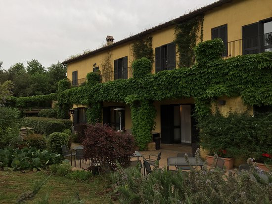 卡萨利圣布里吉达酒店主图