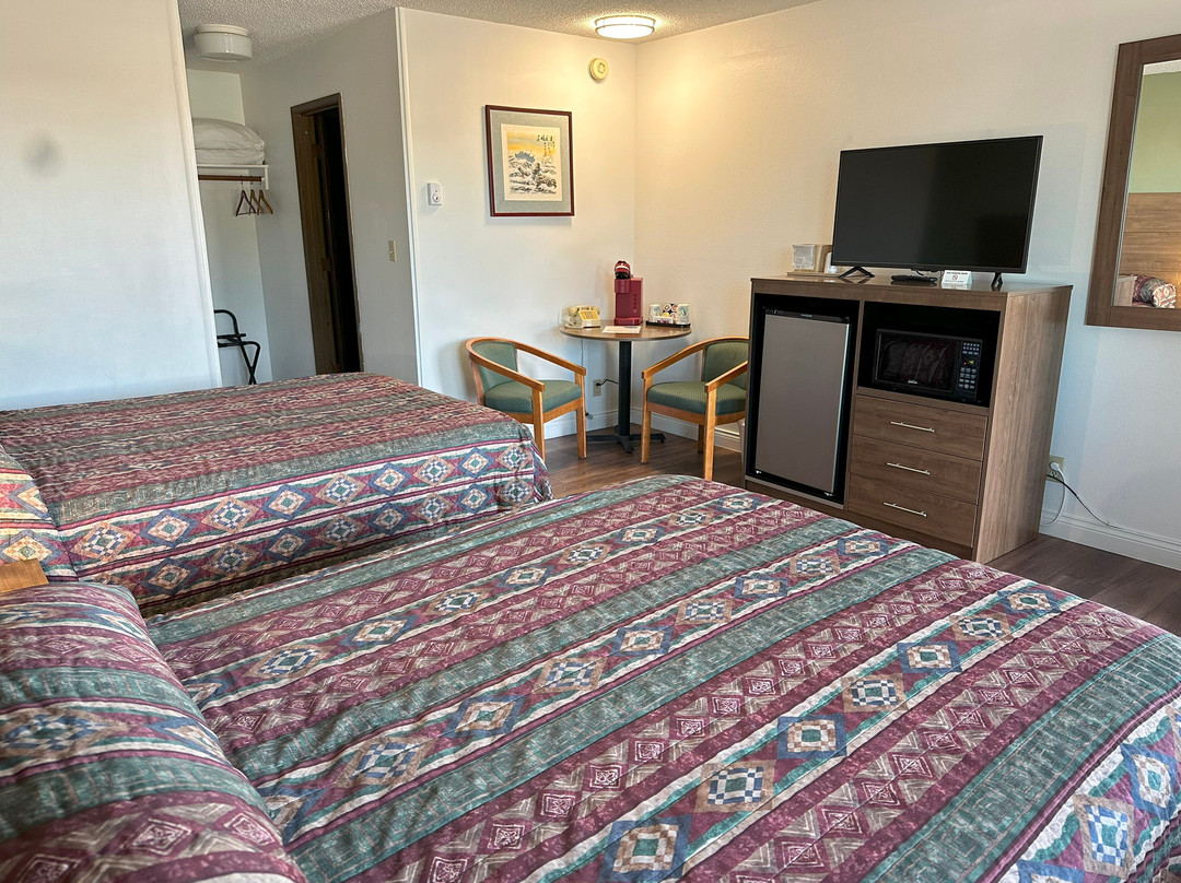 Captain John's Motel主图