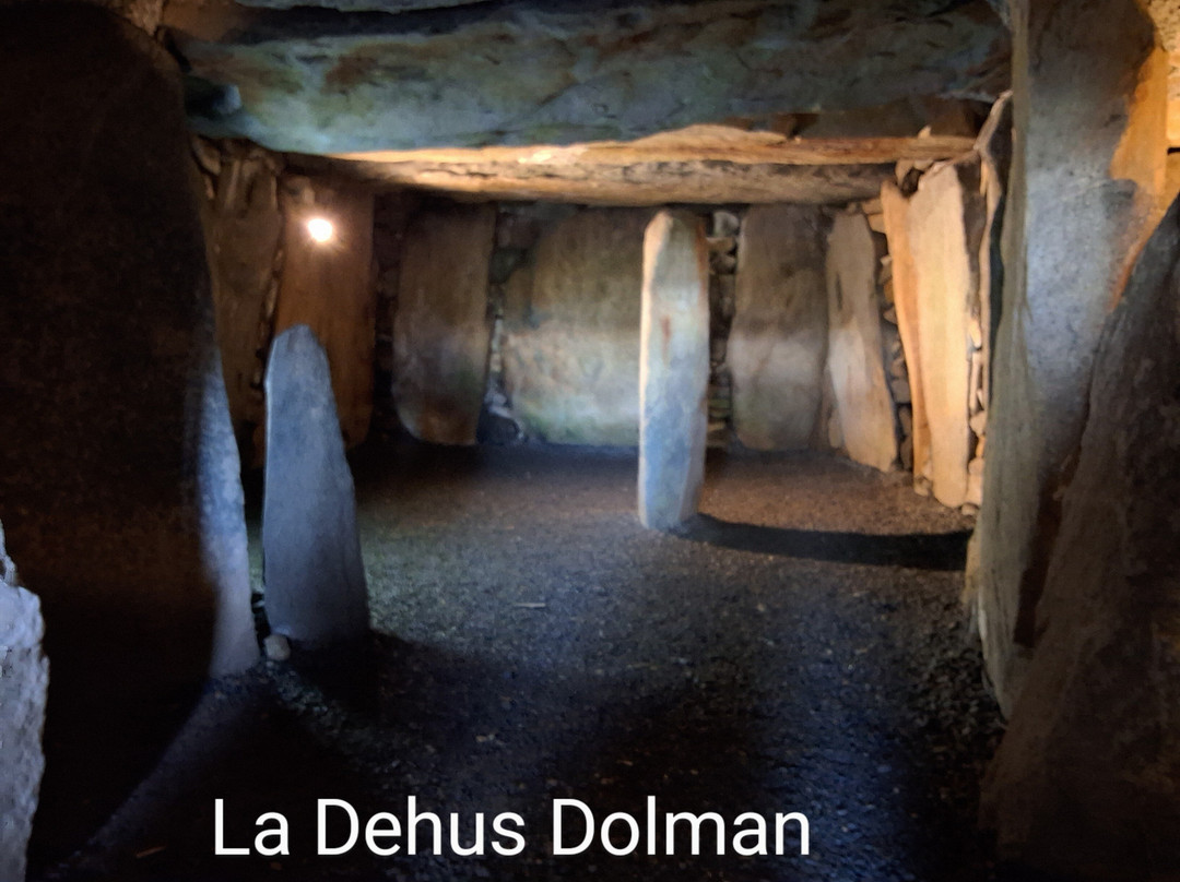 Dehus Dolmen-Vale必去景点