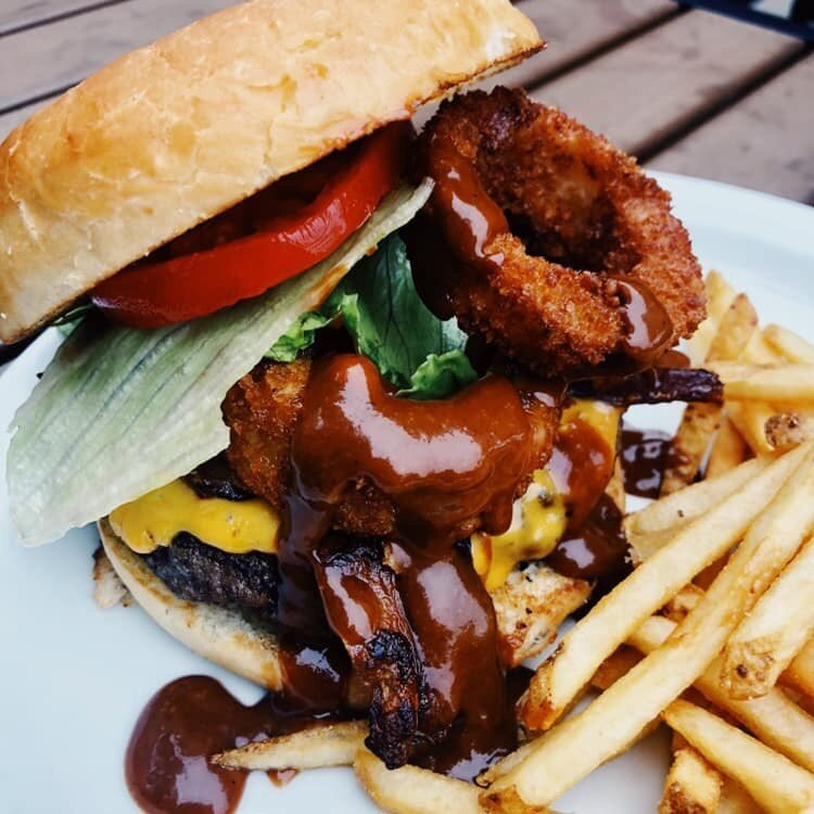 Mr. Peabodys Burgers & Ale