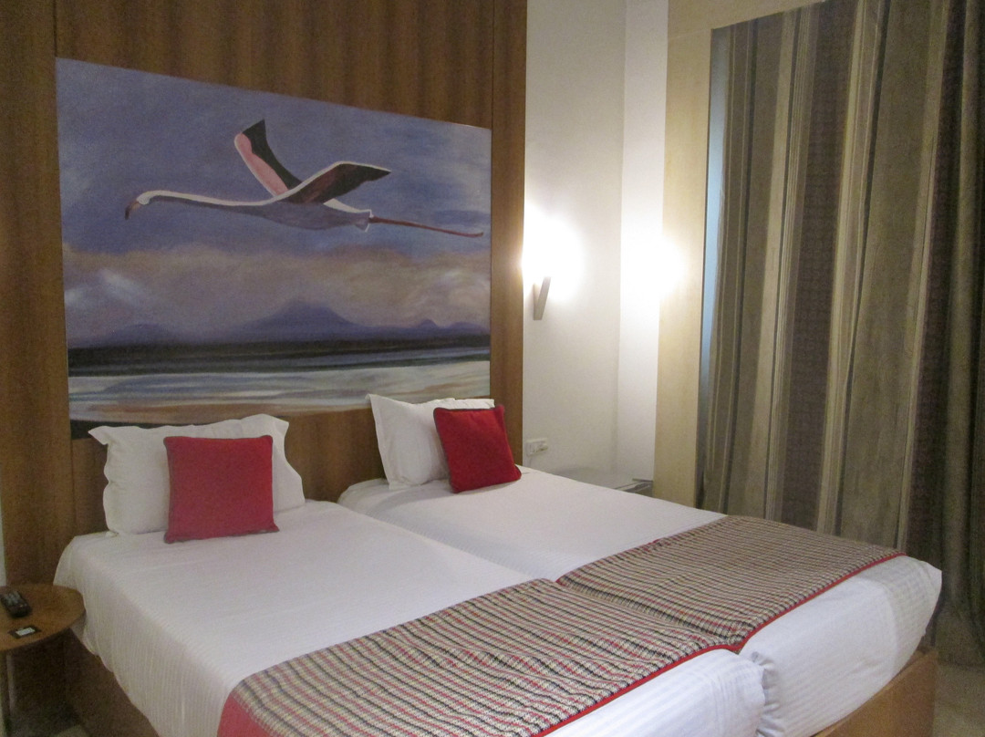 卡尔顿酒店主图