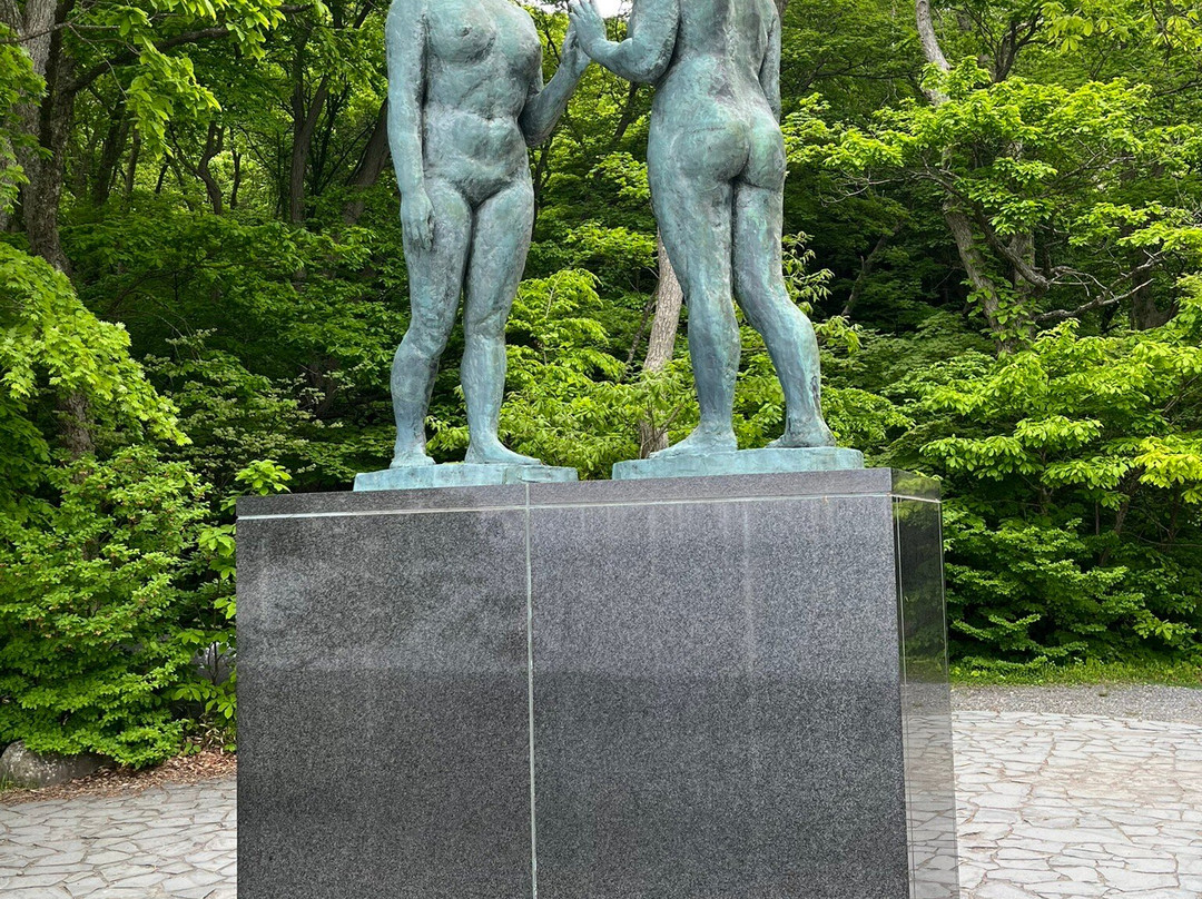 Statue of Maidens-十和田市必去景点