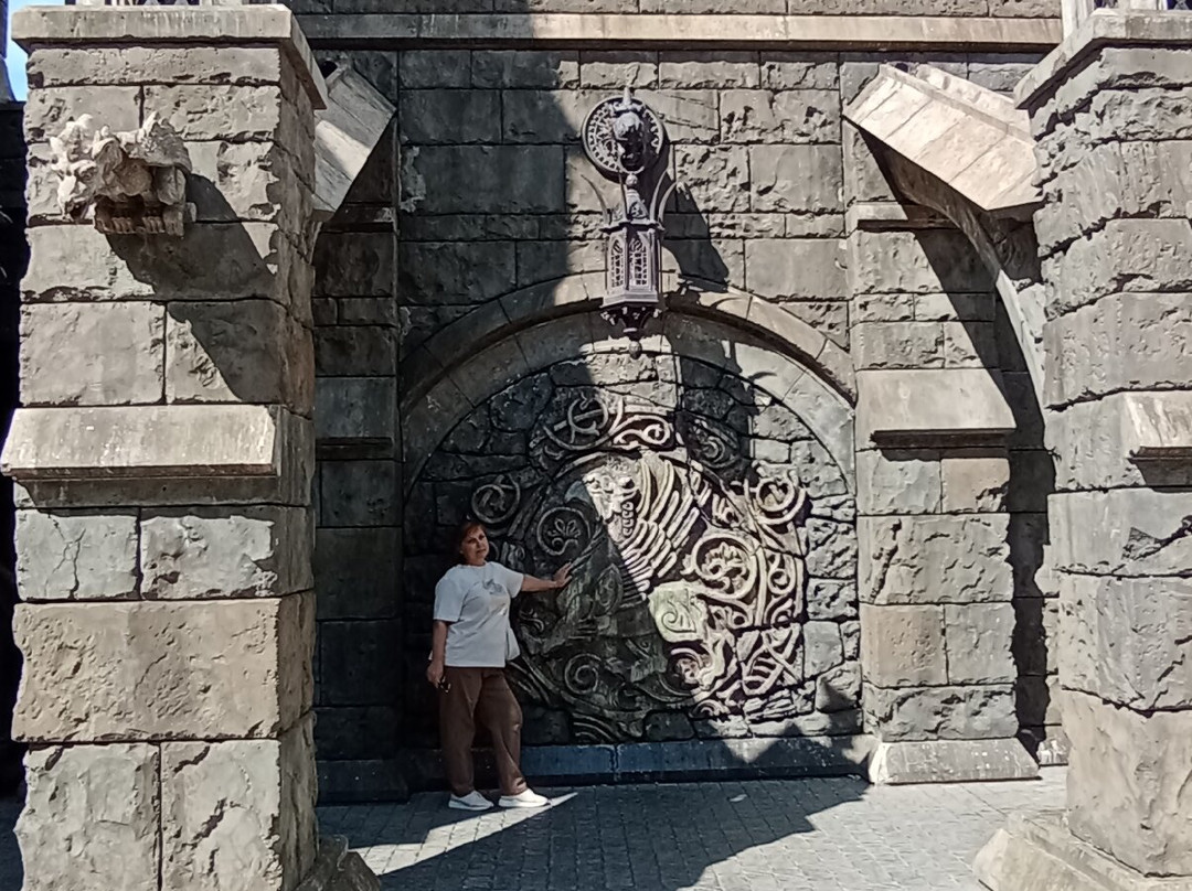 Garibaldi Castle-Khryashchevka必去景点