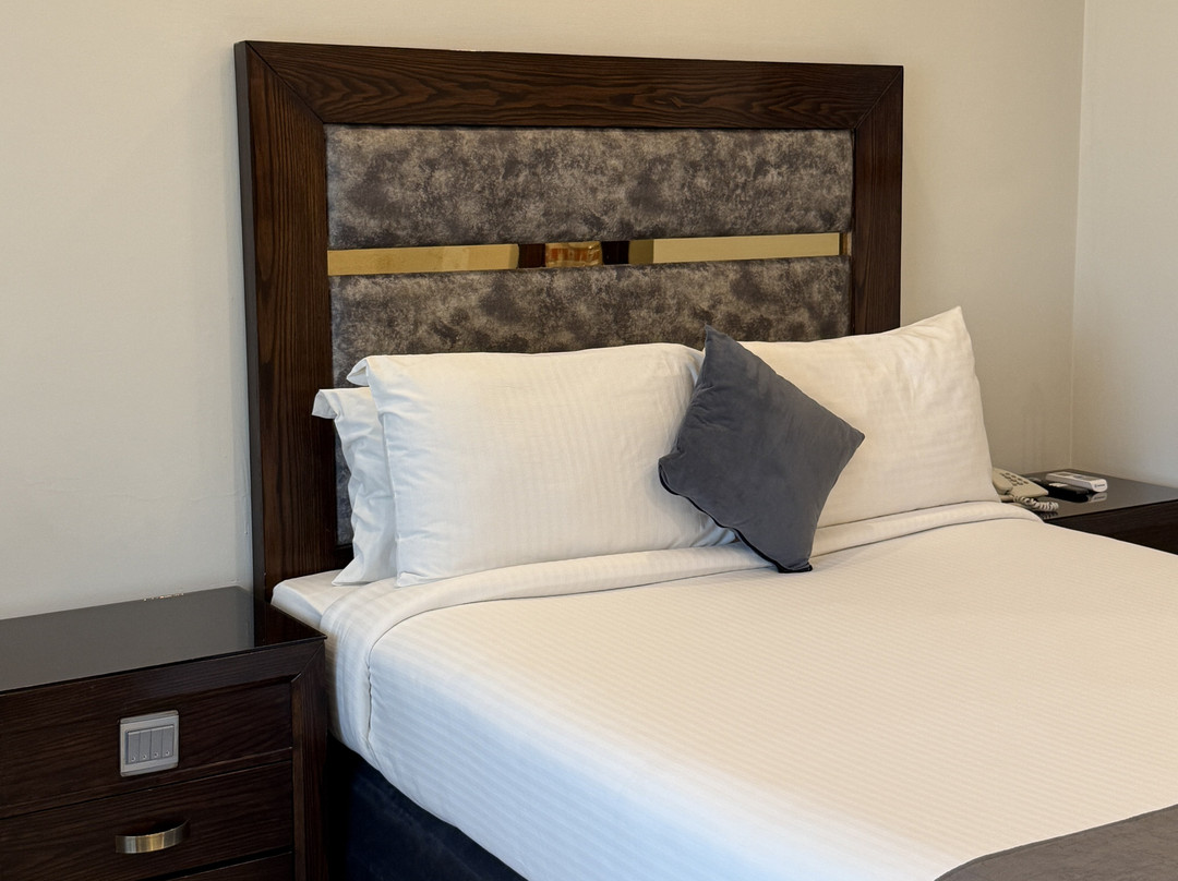 大陆特使酒店主图