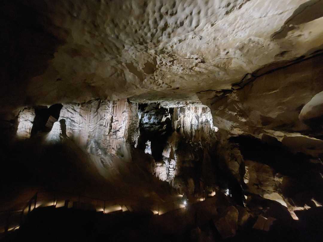 Grotte Saint-Marcel-Bidon必去景点