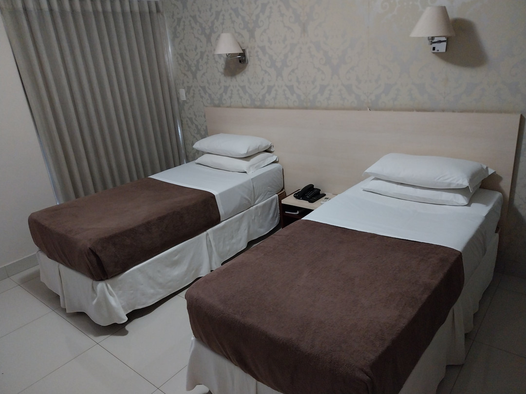 Serrano's Park Hotel主图