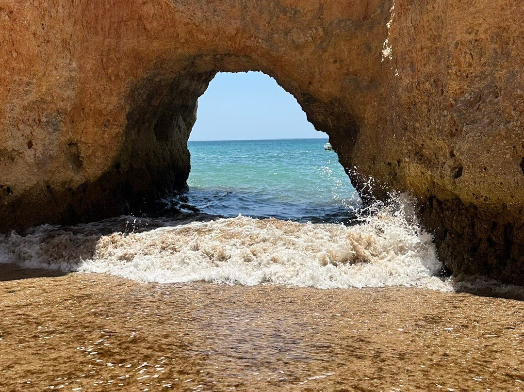 Praia dos Três Irmãos-阿沃必去景点