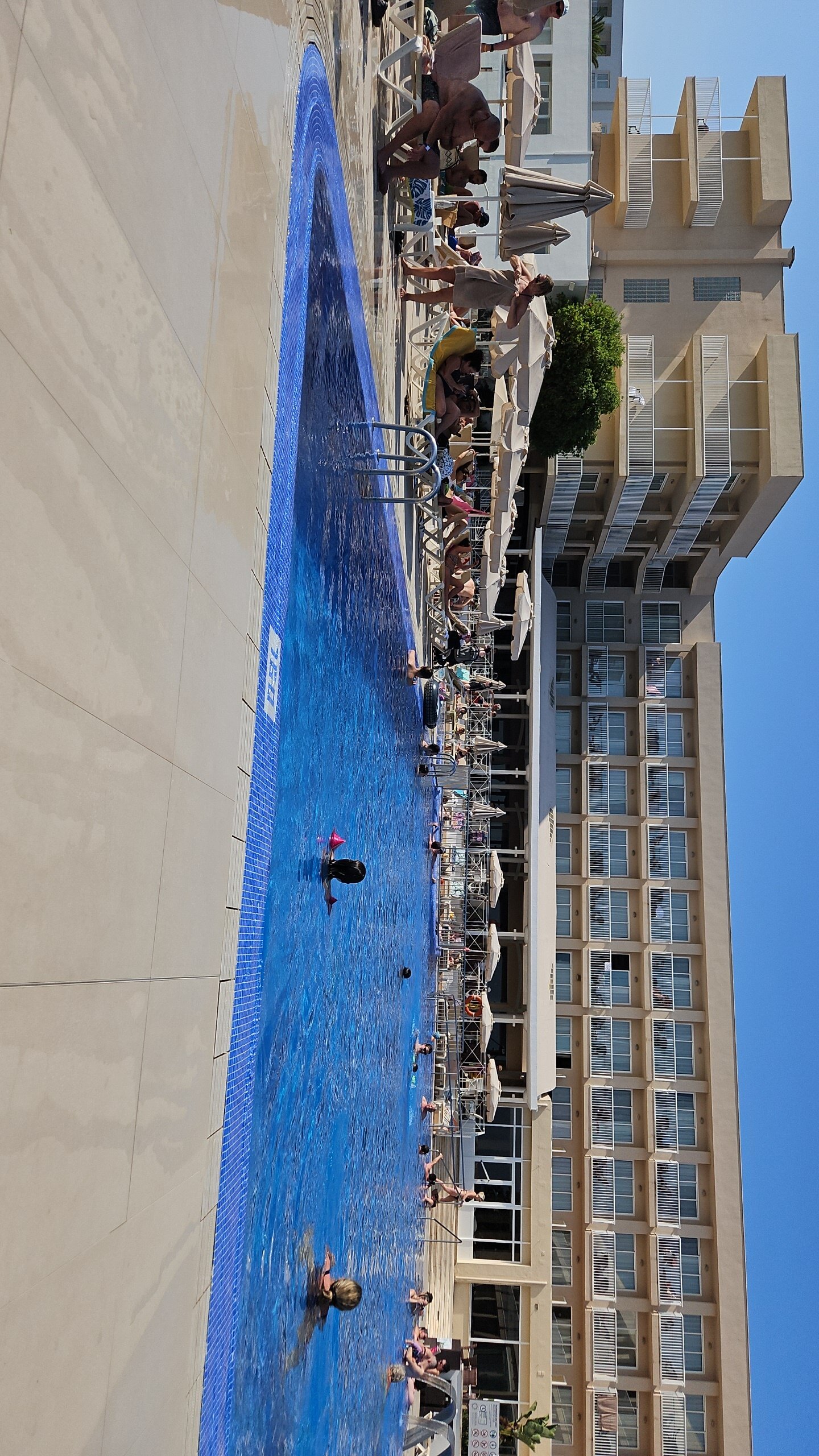 Minura Sur Menorca-泳池