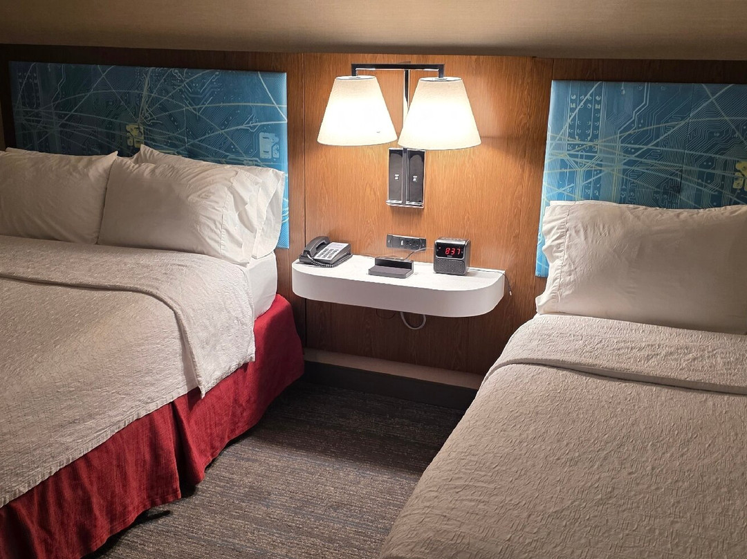 维萨利亚希尔顿恒庭酒店主图