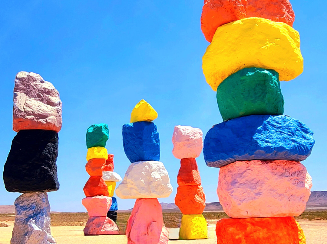 Seven Magic Mountains-Jean必去景点