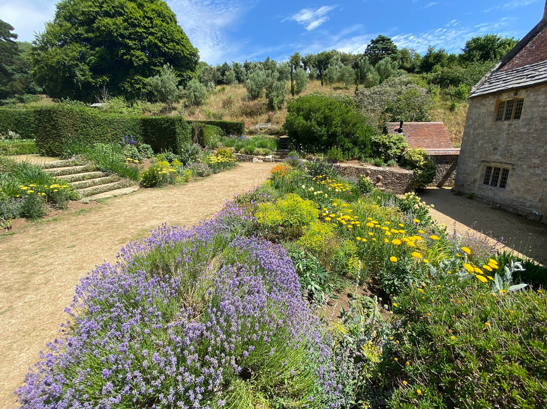 Mottistone Gardens-Brighstone必去景点