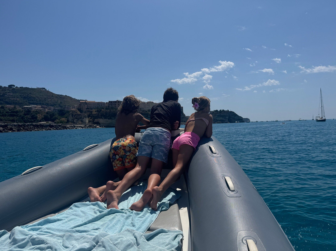 Centro Escursioni il CANNONE-特罗佩阿必去景点