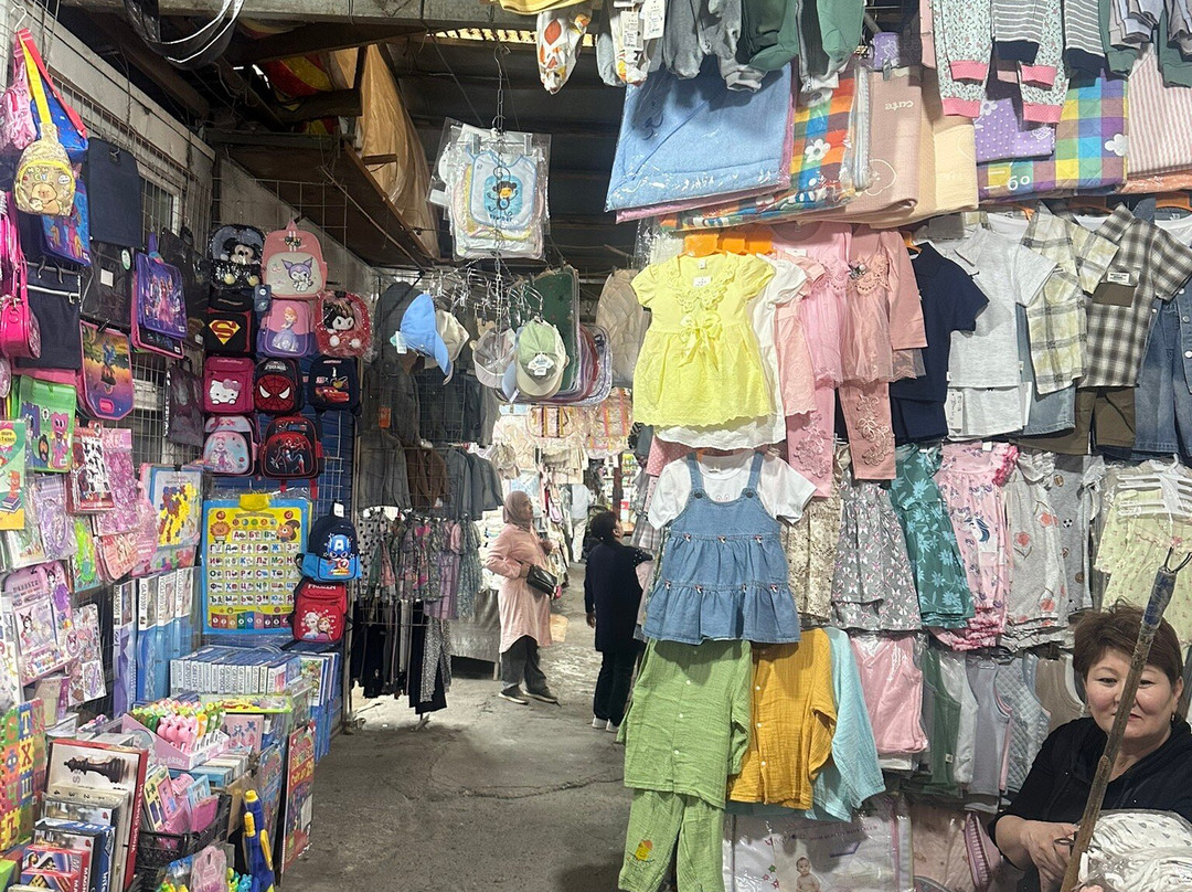 Osh Bazaar-比斯凯克必去景点