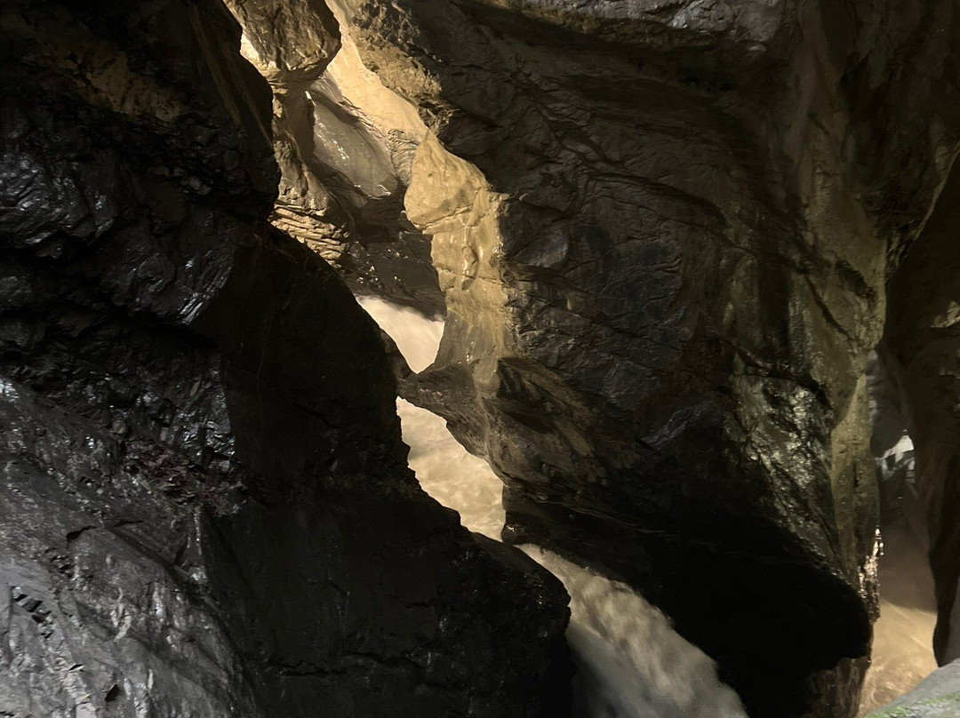 Trümmelbach-劳特布龙嫩必去景点