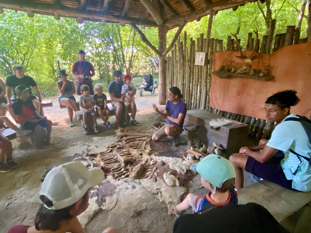 Préhisto'site du CAIRN-Saint-Hilaire-la-Foret必去景点