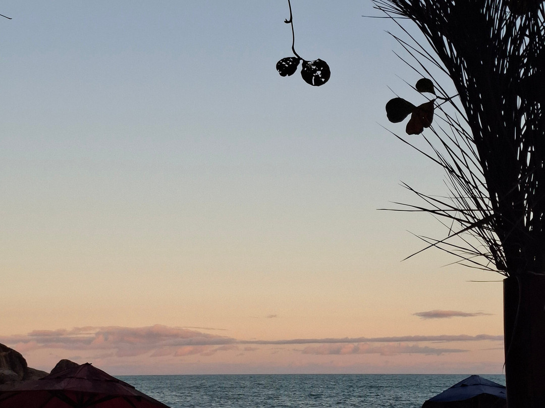 Praia dos Padres-瓜拉帕里必去景点