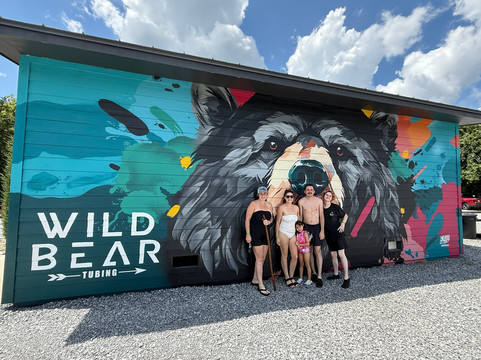 Wild Bear Tubing-塞维尔维尔必去景点