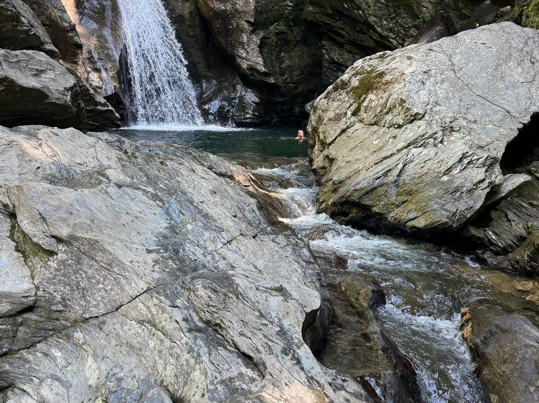 Bingham Falls-斯托必去景点