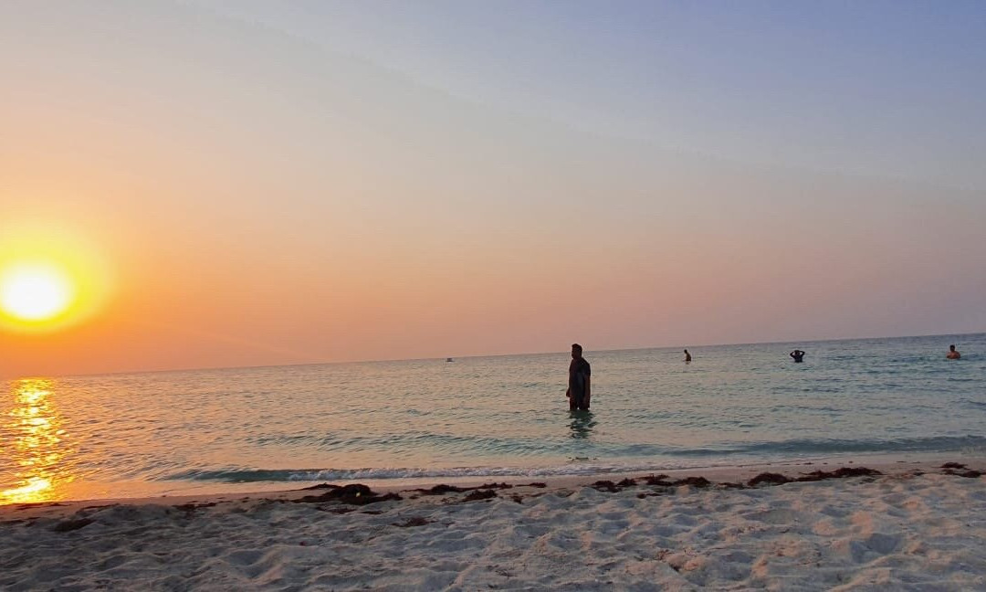 Jazaer Beach-Zallaq必去景点