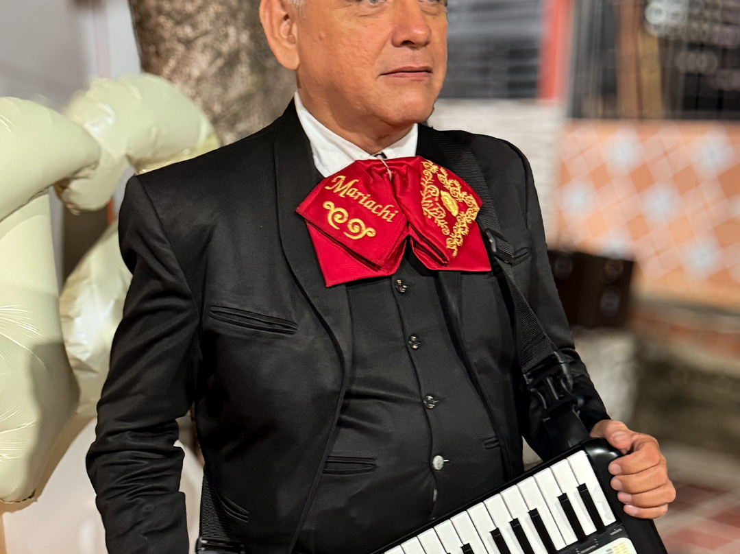 Mariachis en cucuta Trompeta de Oro-库库塔必去景点