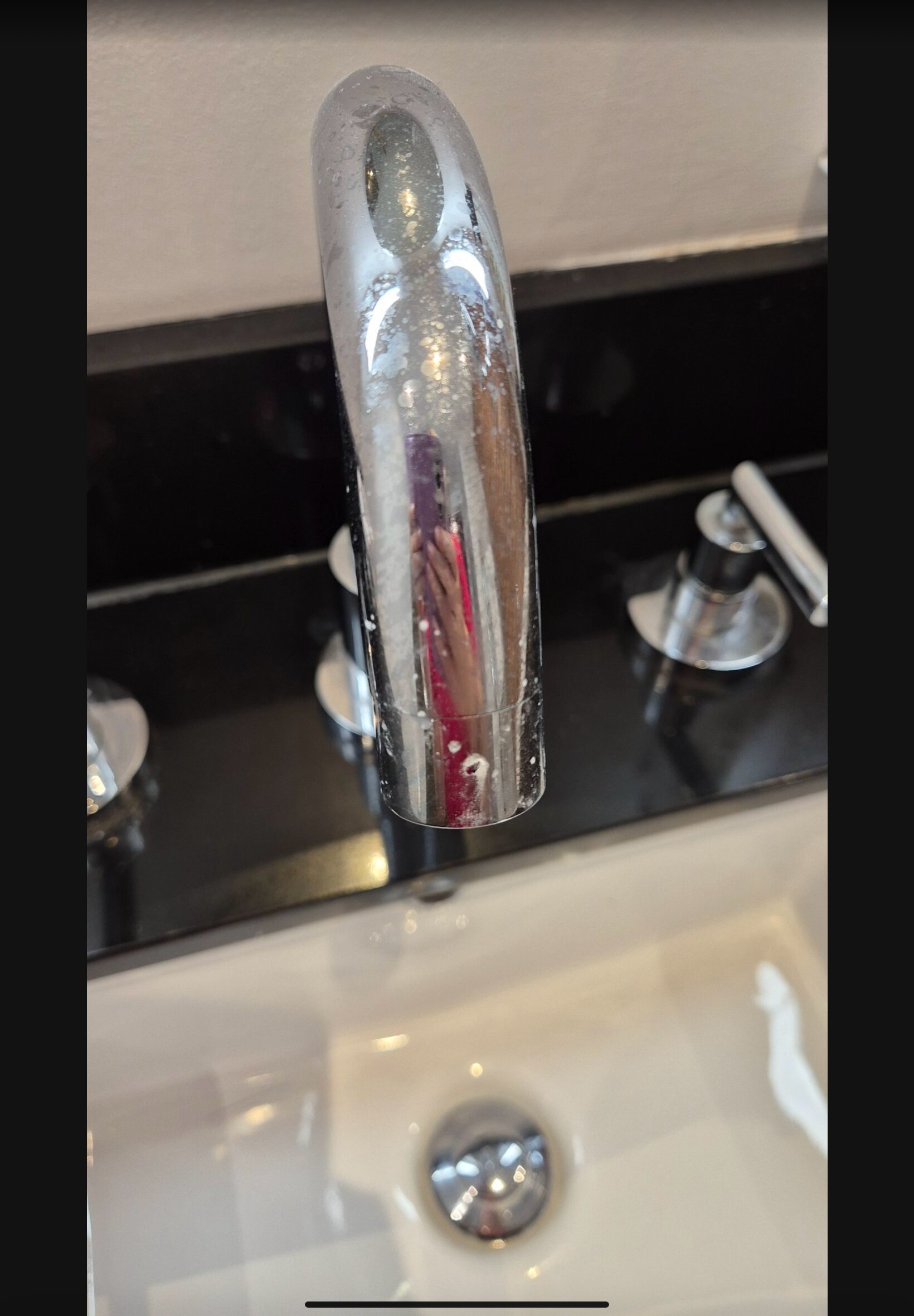 Sandman Signature Aberdeen Hotel & Spa-浴室