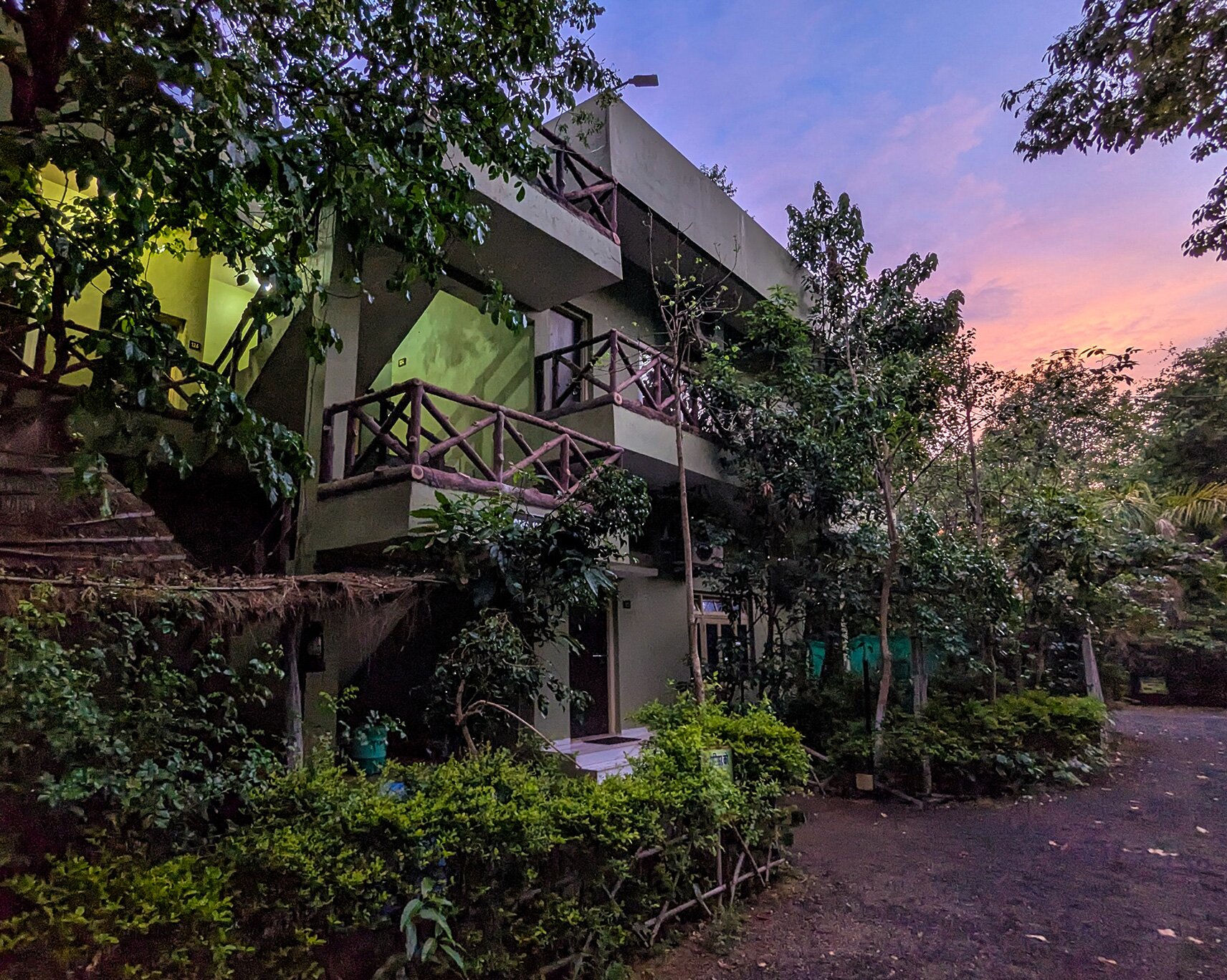 Nirmal Chhaya Nature Resort - Biruhali-客卧