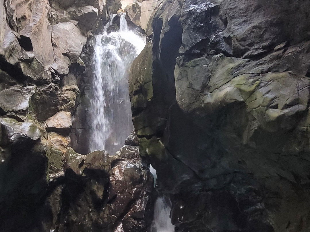 Gouffre des Busserailles Ravine-Valtournenche必去景点