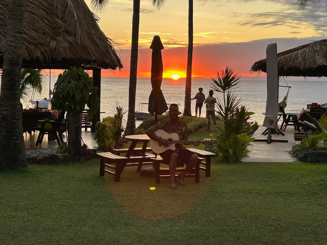 乐园塔韦马尼酒店主图