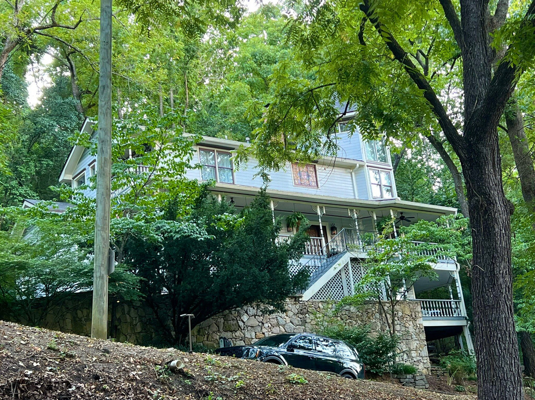 Arsenic and Old Lace Bed & Breakfast Inn主图