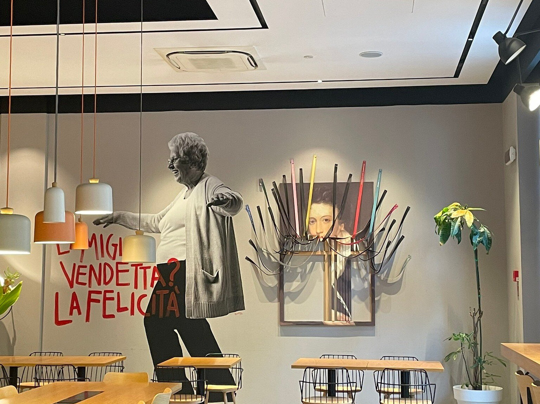 The Poet Hotel主图