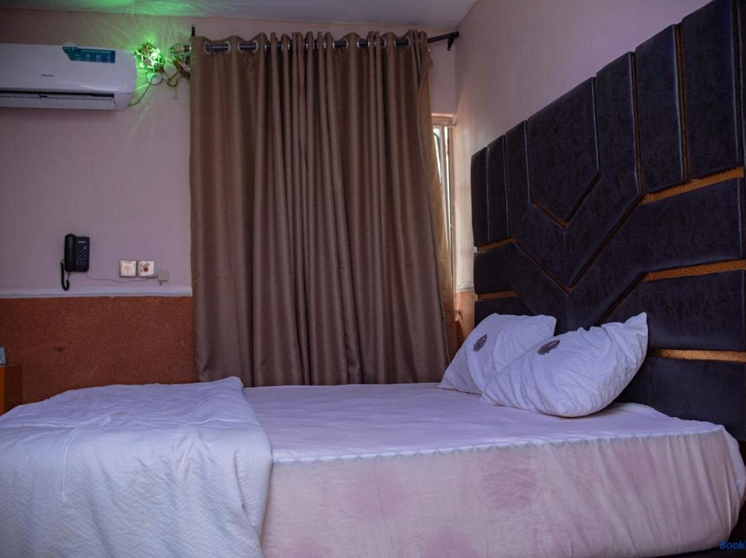 Solad Resort & Suite Hotel