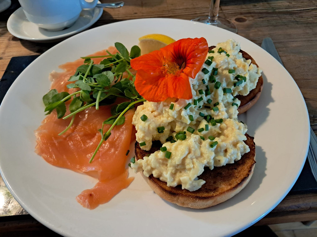 Shirkoak Farm Fishery and Bed & Breakfast-Woodchurch必去景点