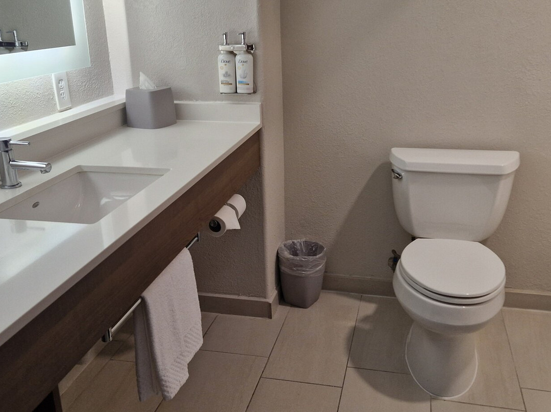 Holiday Inn Express Delano Hwy 99 by IHG主图