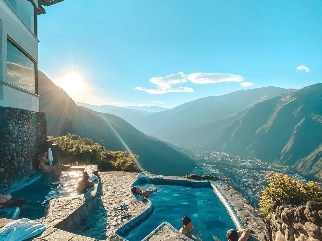 露娜火山探险水疗中心主图