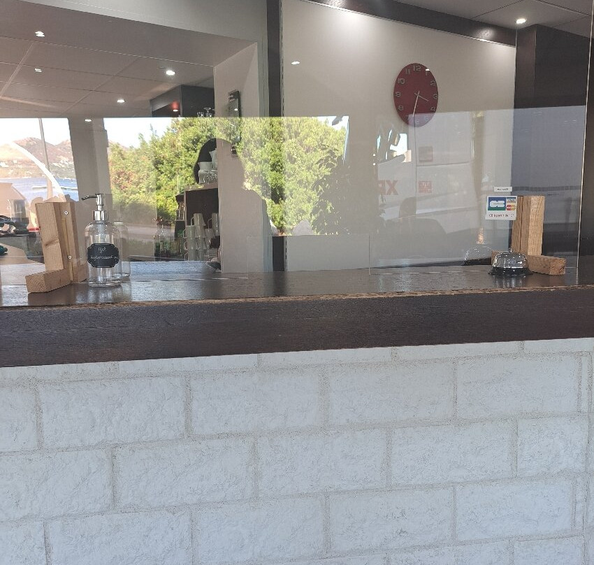 罗切布兰切酒店主图