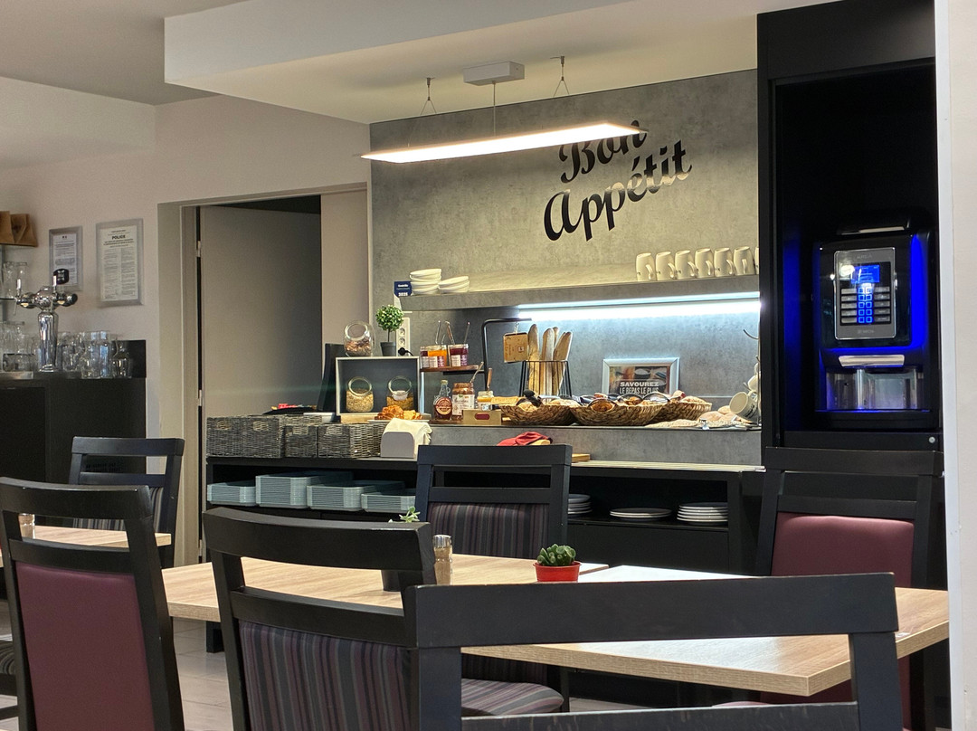 基里亚德夏德鲁酒店主图