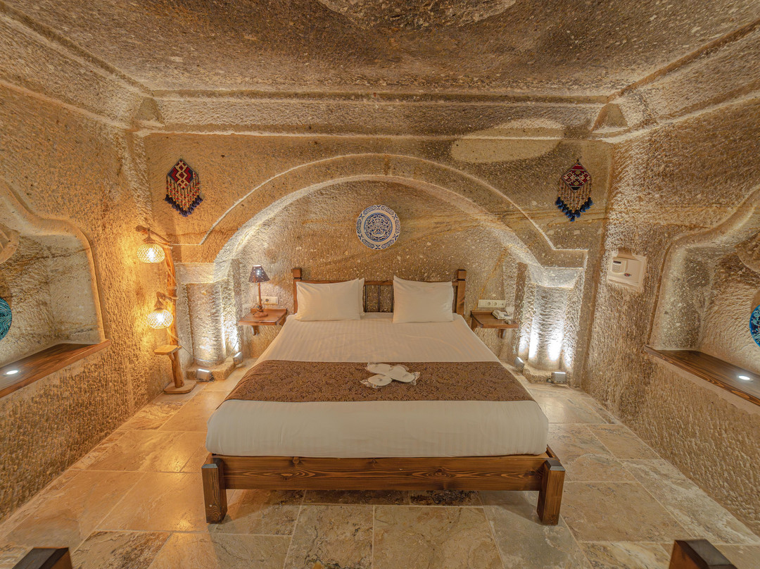 Zara Cave Hotel主图