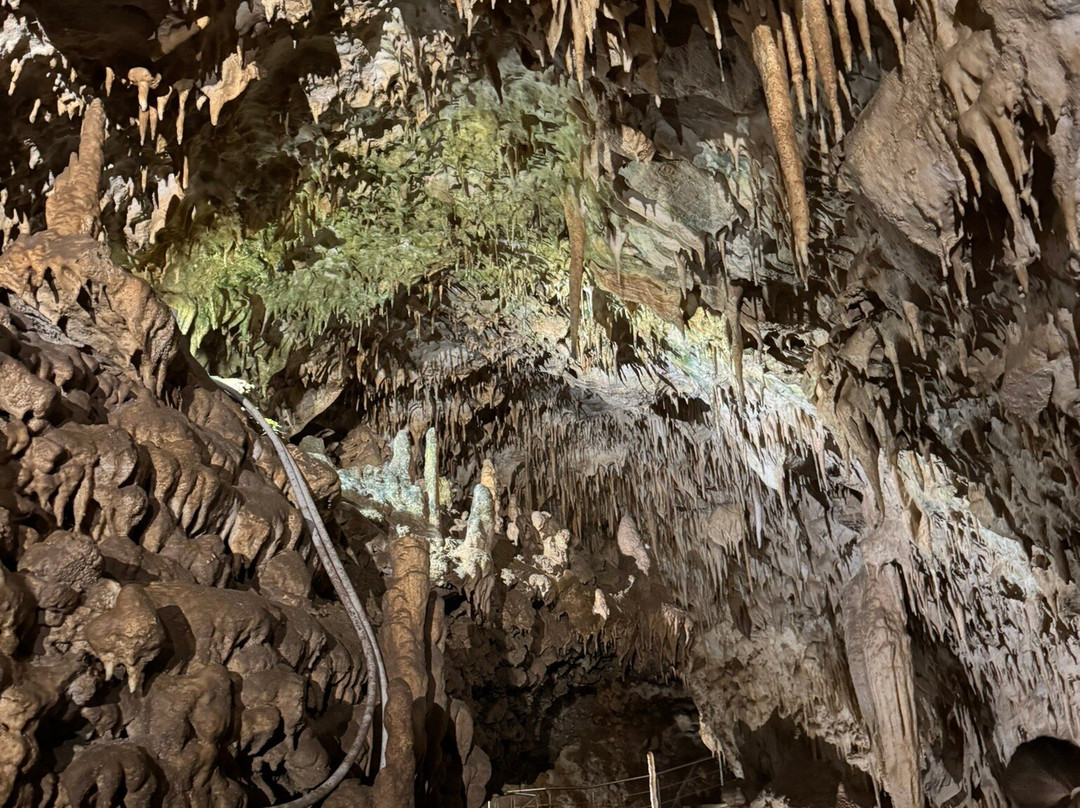 Anemotrypa Cave-Pramanta必去景点