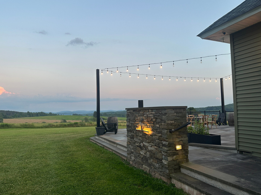 The Stonewall at the Meredith Inn