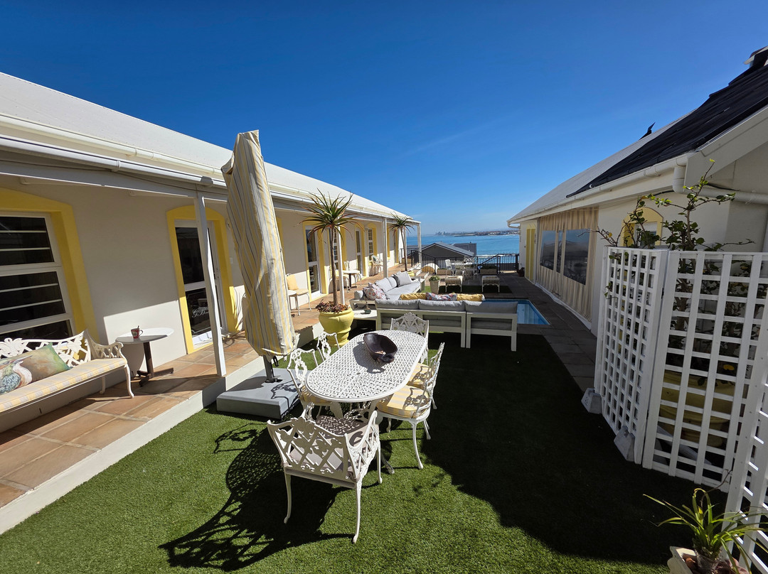 Gordon's Beach Lodge主图