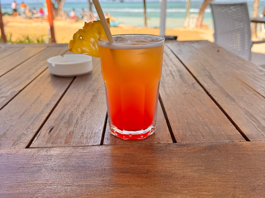 Astroea Beach Hotel主图