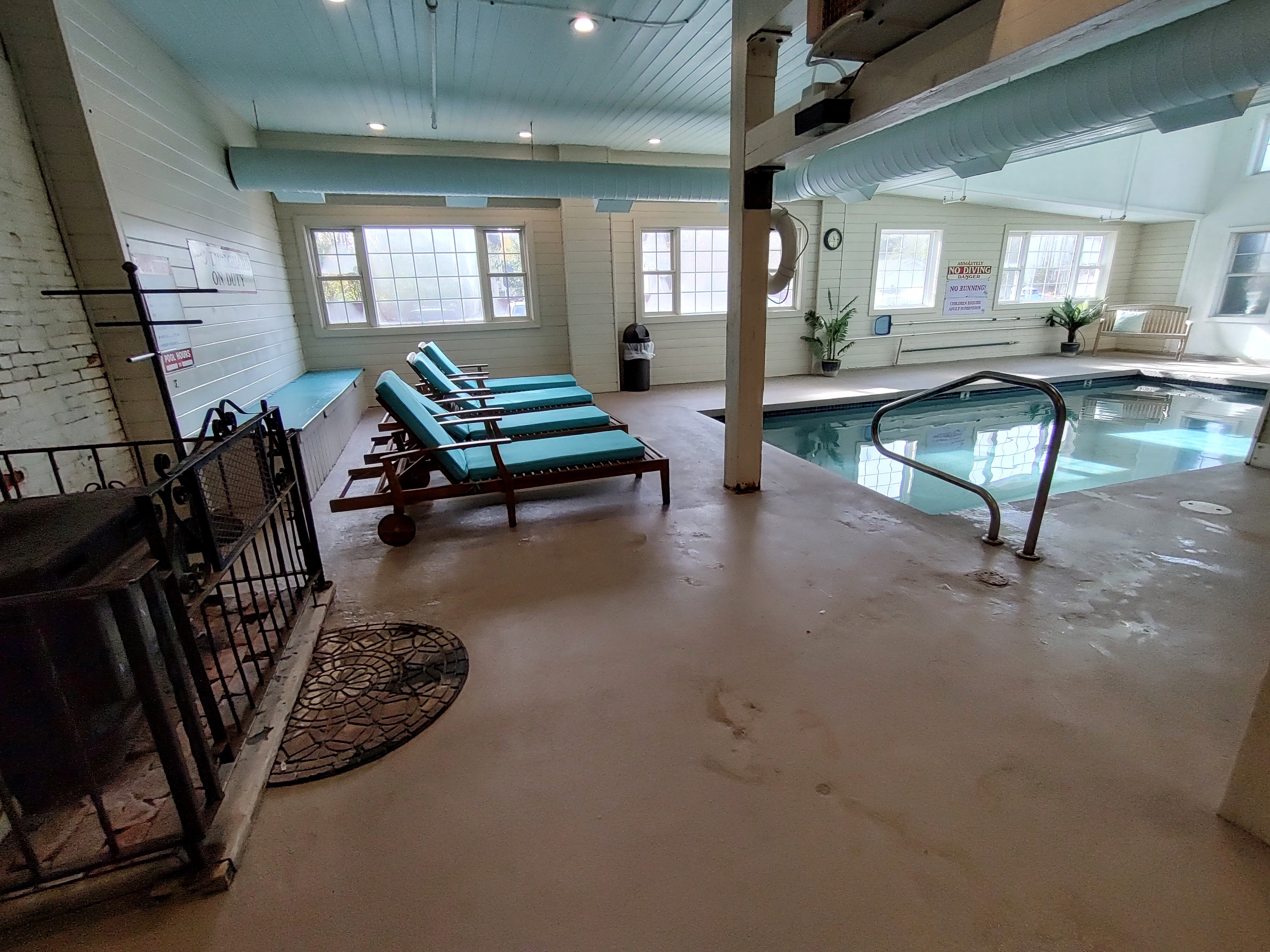 The Common Man Inn & Spa-官方