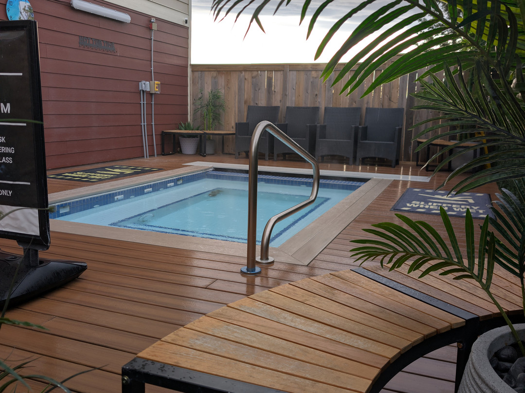 Days Inn & Suites by Wyndham Cochrane主图