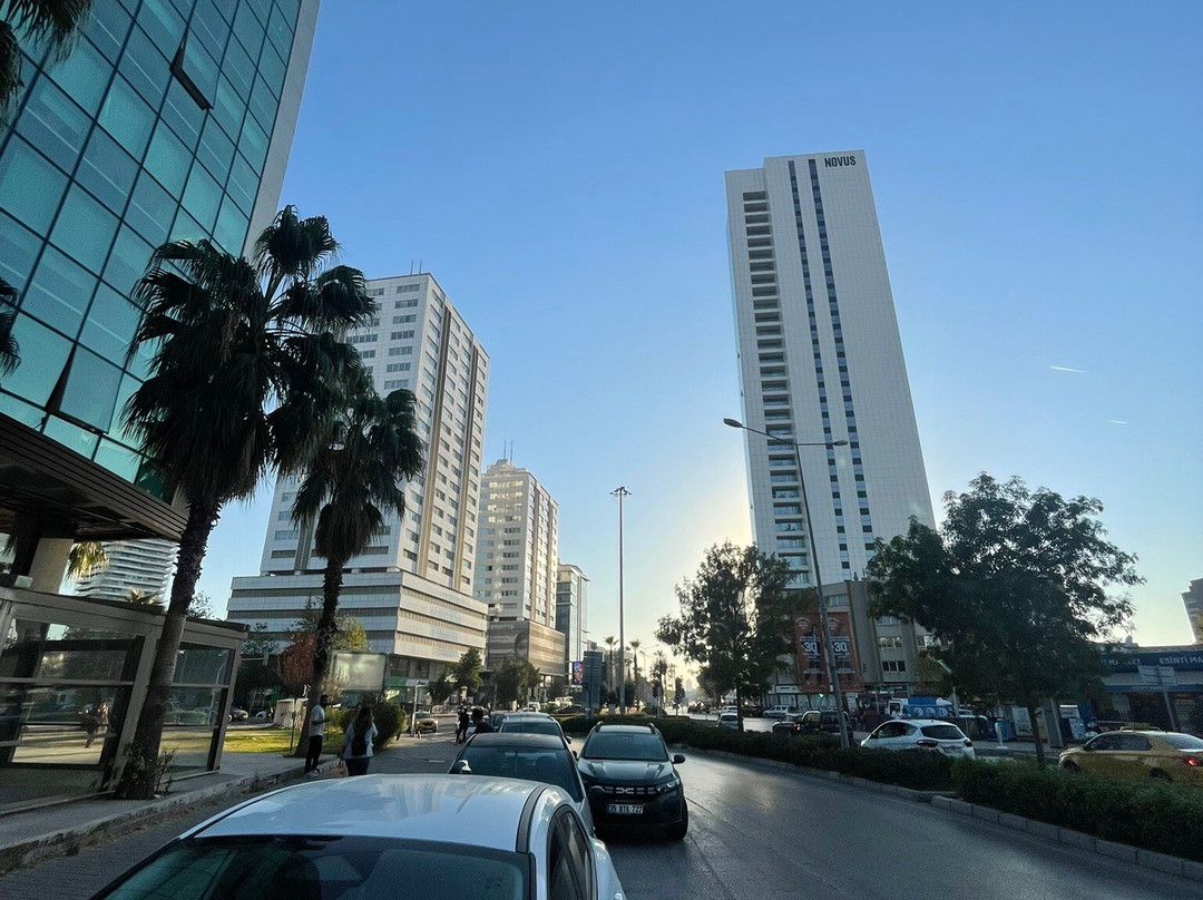 Meşhur Yıldız Aspava Izmir