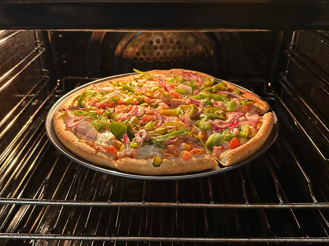 Domino's Pizza Waikiki