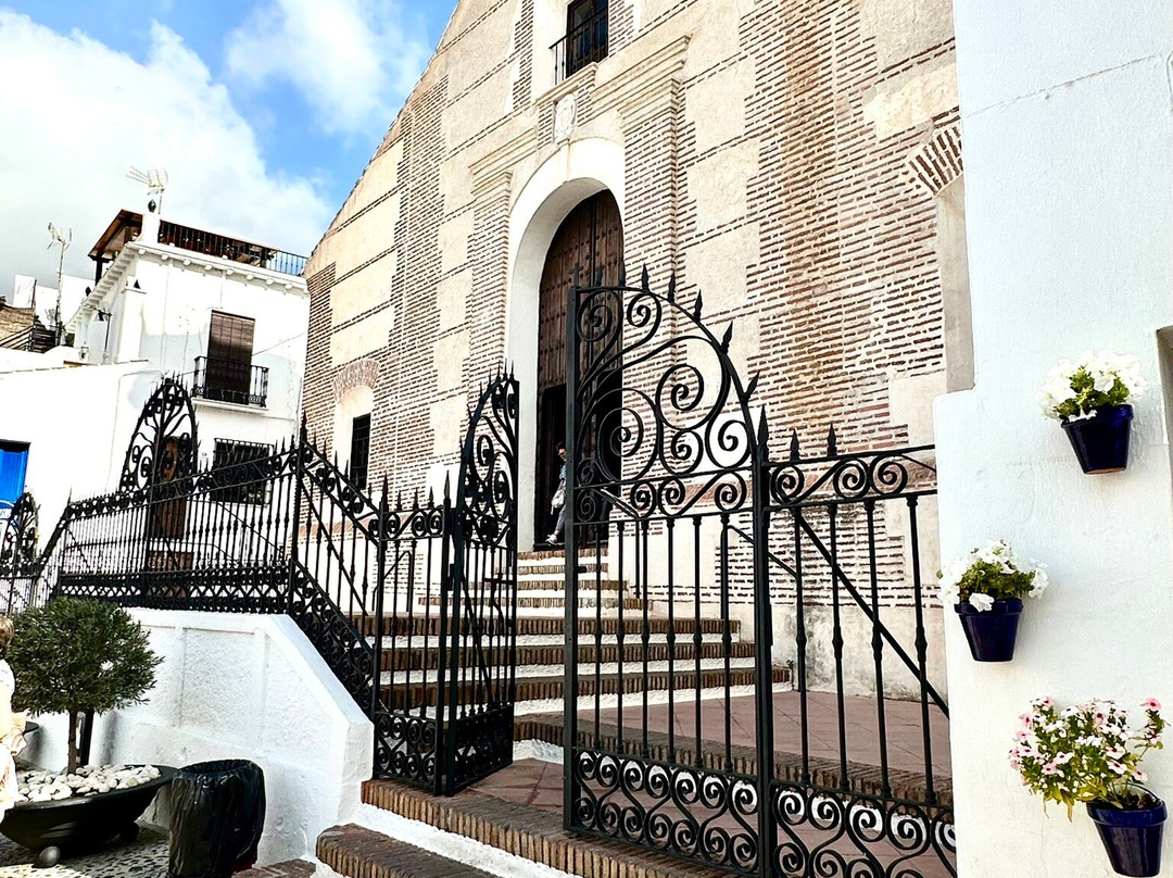 Church of San Antonio-弗里希利亚纳必去景点