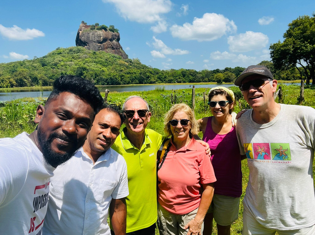 Dambulla Tuk Tuk Saman Travels-丹布拉必去景点