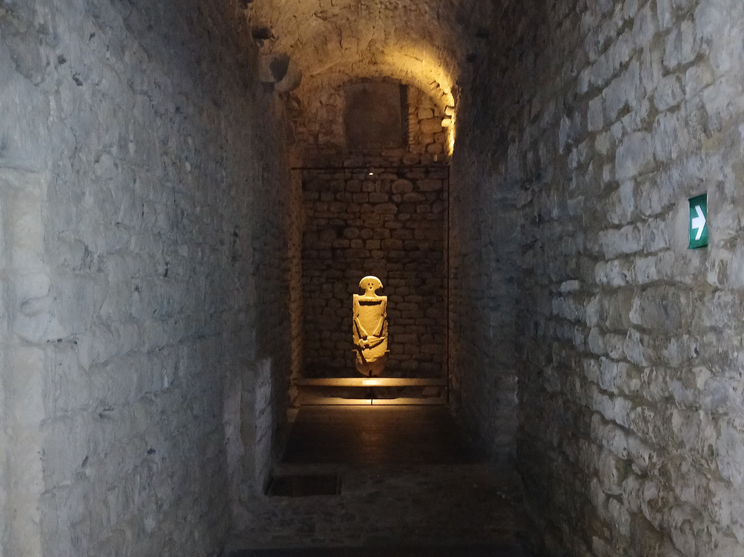 Museo Delle Statue Stele Lunigianesi-Pontremoli必去景点