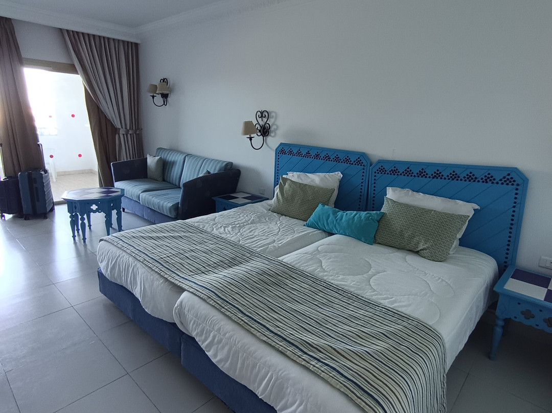 Regency Hotel & Spa主图