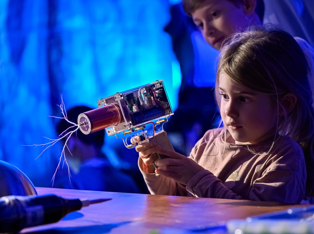 Les Savants Fous Lyon-Venissieux必去景点